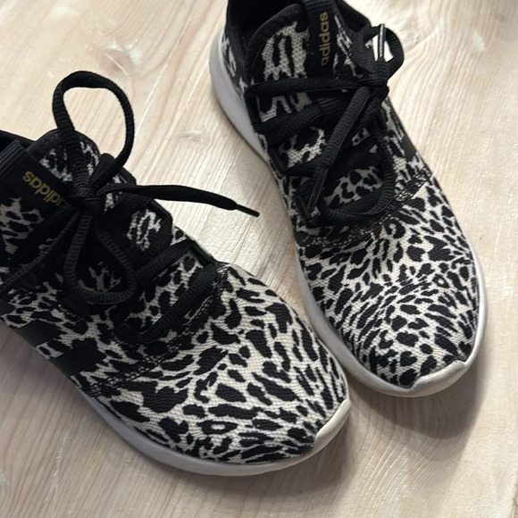 Adidas leopards shoes - Picture 6 of 6